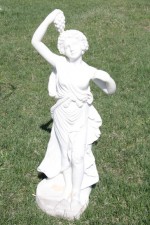 Скульптура из мрамора «Девушка с виноградом», 100 см
