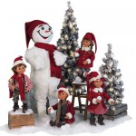 Снеговик с куклами Деды Морозы